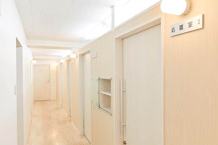 クリニック内通路